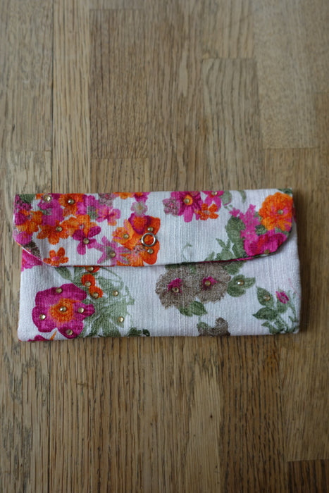 Cream Floral Gift Envelope