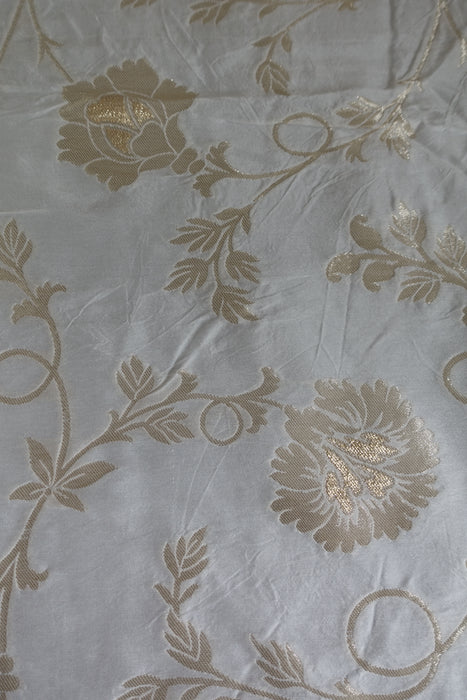 White And Gold Fringed Table Cloth