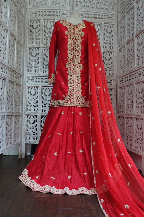 Red Silk Vintage Wedding Lengha - UK 12 / EU 38 - New