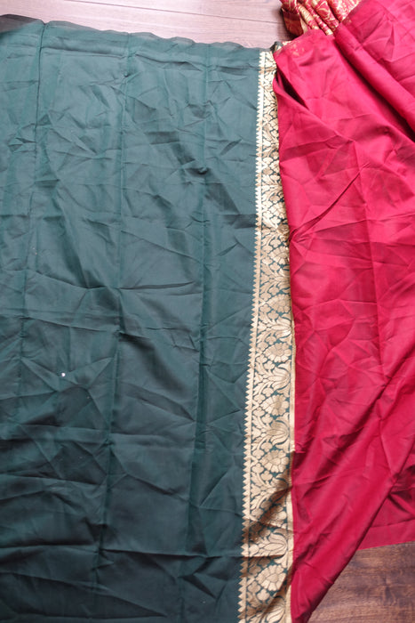 Red And Dark Green Silk Blend Sari With Blouse Piece - New