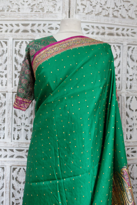 Jade Green Tanchoi Silk Vintage Sari - Preloved