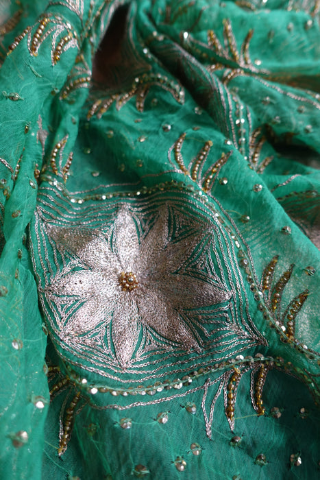 Green Vintage Embroidered Silk Chiffon Dupatta - Preloved