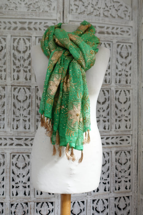 Green Vintage Embroidered Silk Chiffon Dupatta - Preloved