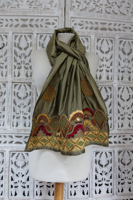 Khaki Green Vintage Pure Silk Dupatta - Preloved