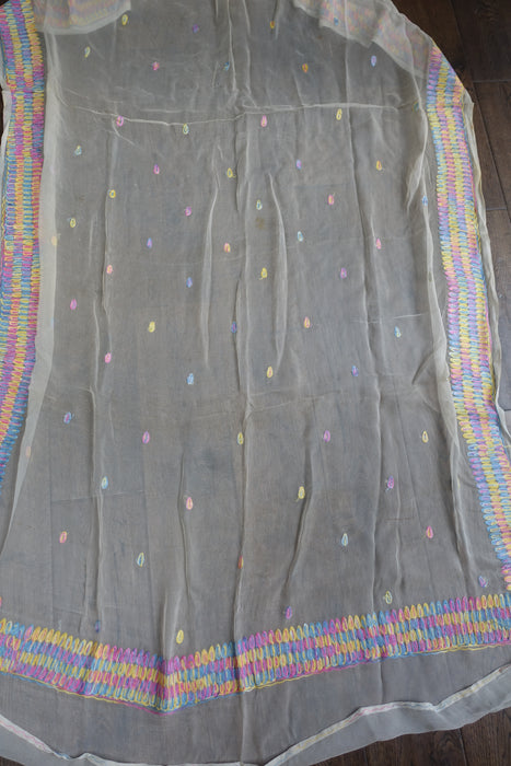 Cream Vintage Dupatta With Pastel Embroidery - Preloved