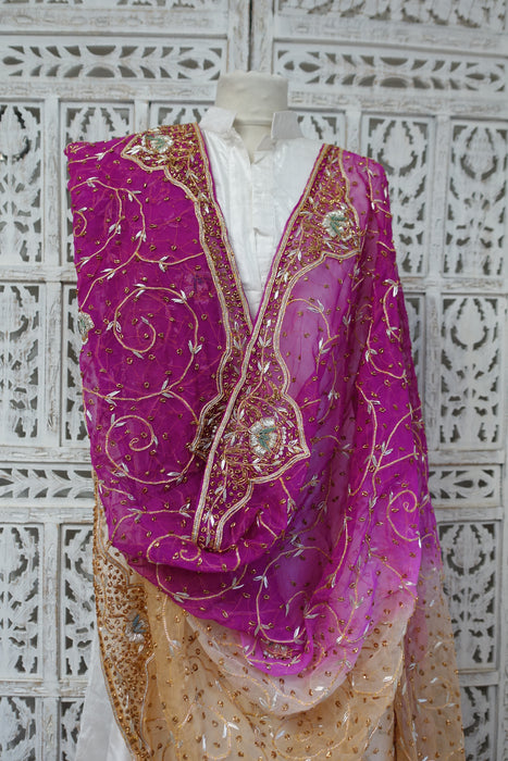 Cream And Vivd Purple Vintage Dupatta - New