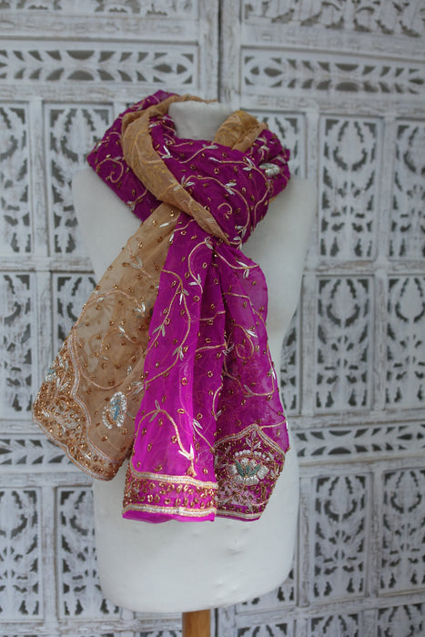 Cream And Vivd Purple Vintage Dupatta - New