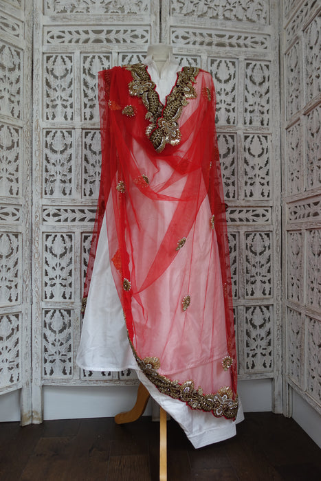 Red Wedding Dupatta Wiht Velvet Trim - New