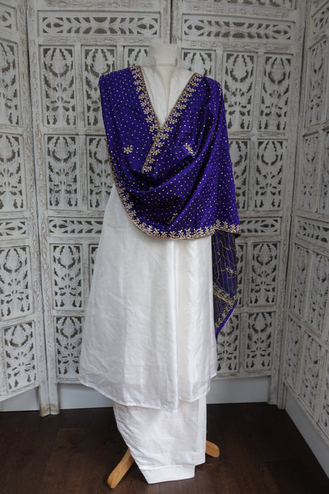 Purple Raw Silk Vintage Zardosi Dupatta - New
