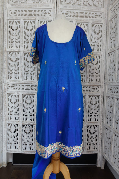 2 Tone Blue Silk Salwar Kameez - UK 20 / EU 46 - Preloved