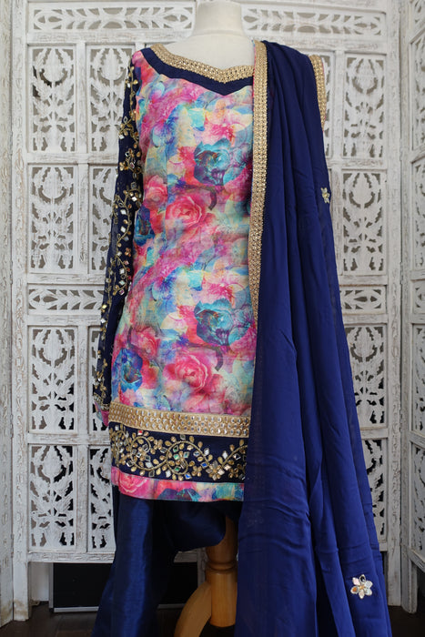 Navy Blue And Floral Raw Silk Effect Mirrored Salwar Kameez - UK 12 / EU 38 - Preloved