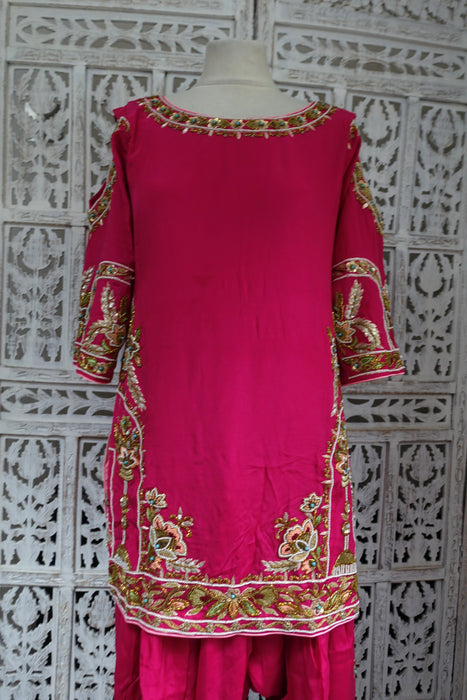 Pink Silk Short Salwar Kameez - UK 10 / EU 36 - Preloved