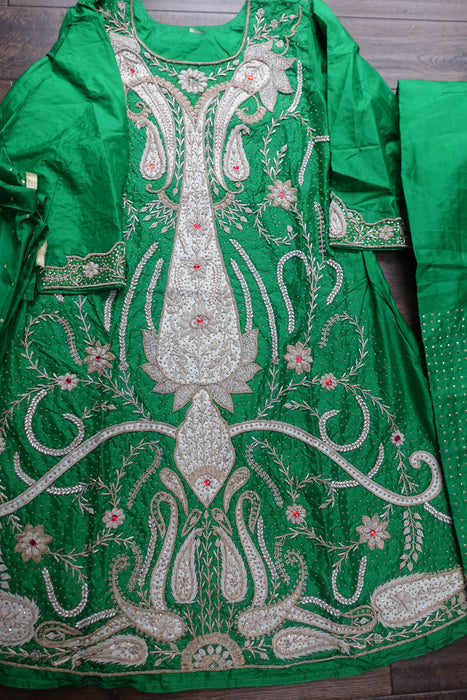 Emerald green vintage salwar kameez - UK 16/EU 42 - Preloved