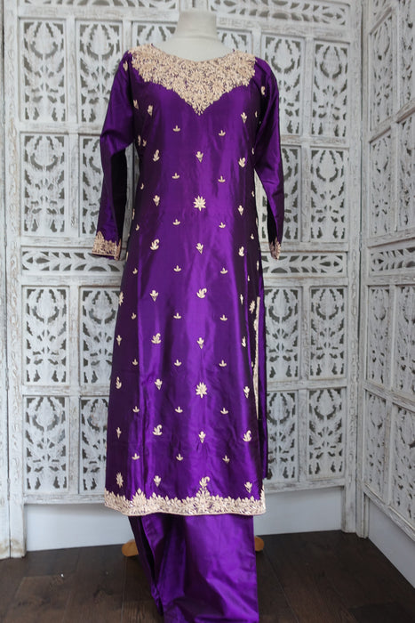 Purple Vintage Pure Silk Salwar Suit - UK 10/12 - EU 36 - New