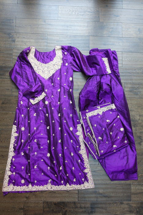 Purple Vintage Pure Silk Salwar Suit - UK 10/12 - EU 36 - New