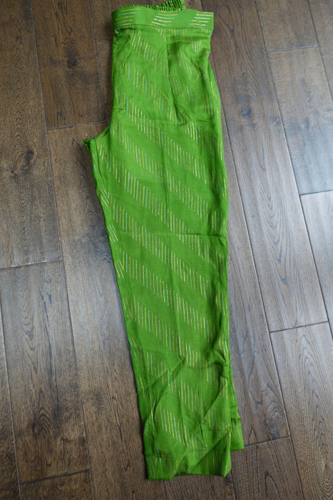 Green Silk  Trouser Suit  - UK 12 / EU 38 - New