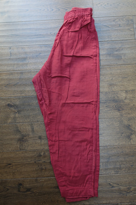 Maroon Brocade Trouser Suit - UK 12 / EU 38 - Preloved