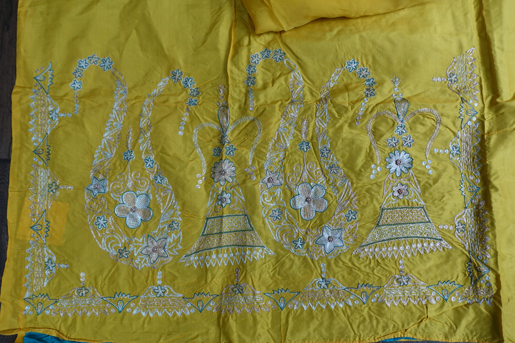 Yellow And Blue Vintage Silk Unstitched - New